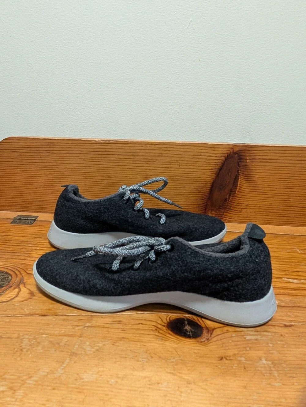 Allbirds Women’s Wool Runners Size 8 Charcoal Gray Merino Wool Sneakers